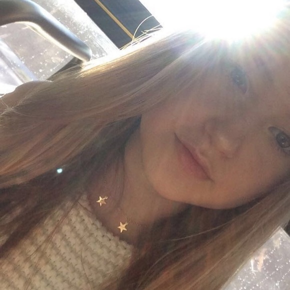 Meet your Posher, Cedar - Picture 1 of 1